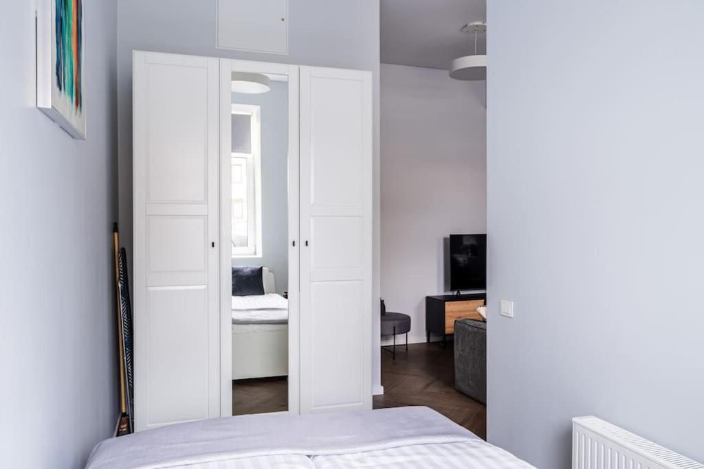 Modern Flat In Old Town Kaunas - Free Parking & Self Check-In Esterno foto