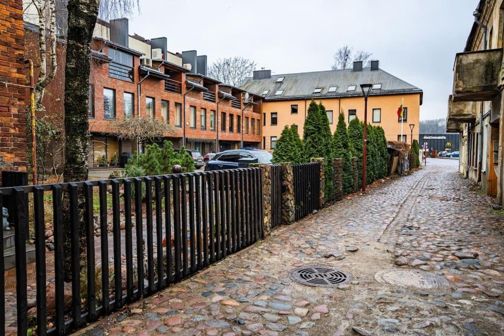 Modern Flat In Old Town Kaunas - Free Parking & Self Check-In Esterno foto
