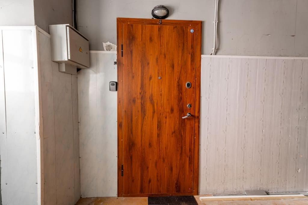 Modern Flat In Old Town Kaunas - Free Parking & Self Check-In Esterno foto